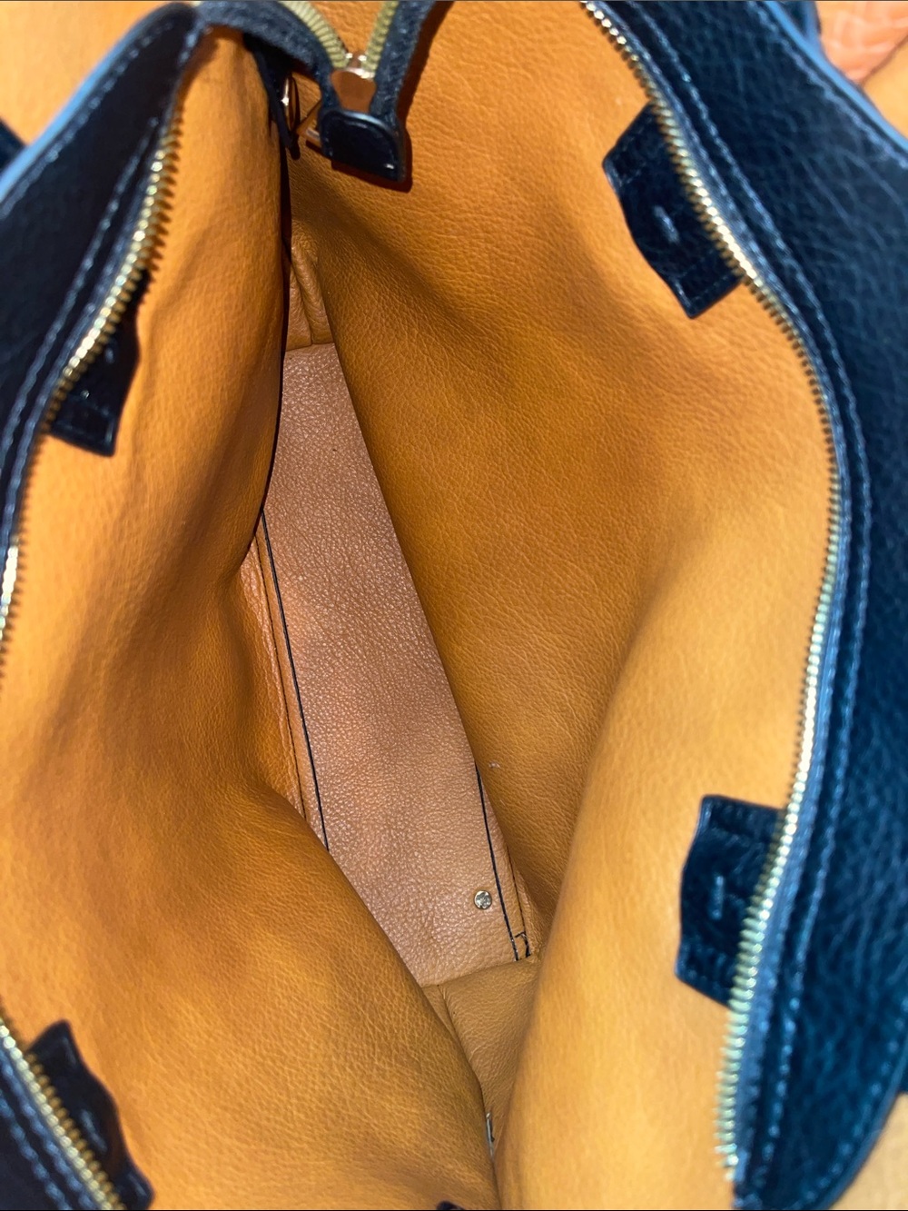 Large tote - Picture 4 of 5